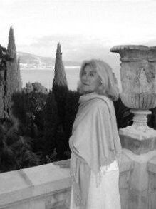 Elyane Dezon-Jones
